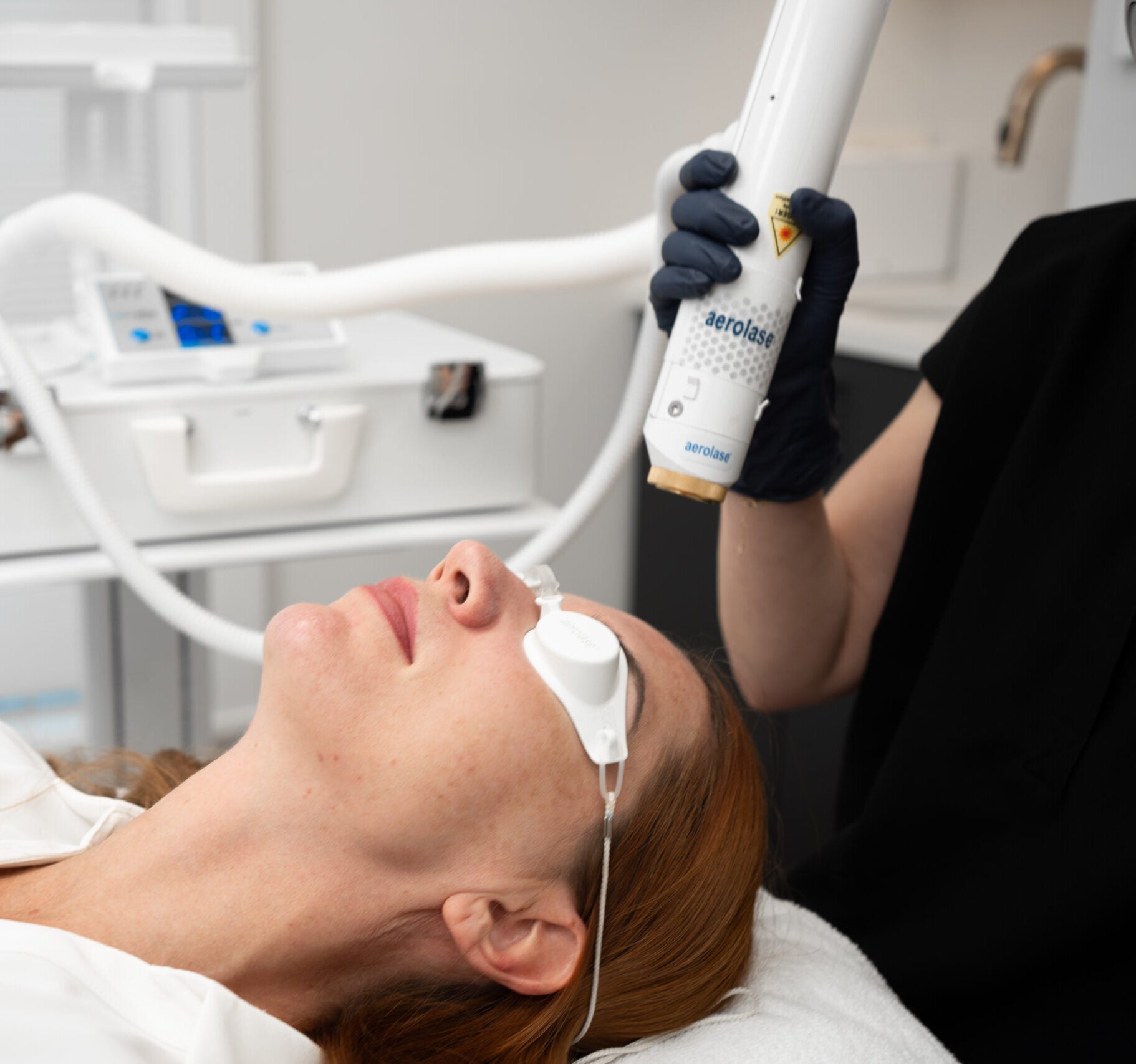 *Aerolase CLEAR Skin Treatment - Skin Secrets